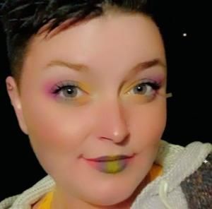 Meet your Posher, Alicia